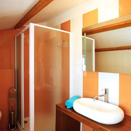 Villa Simone Žbandaj